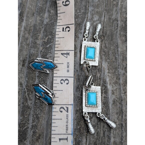 2 Vintage Sarah Coventry Faux Turquoise Earrings, Southwestern Jewelry Set - Picture 9 of 9